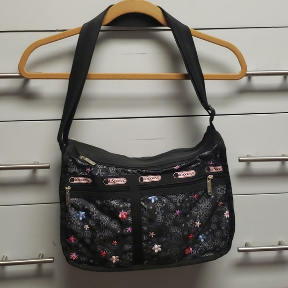 Lesportsac Handbags - NWOT LeSportsac Hawaii Exclusive Bag
